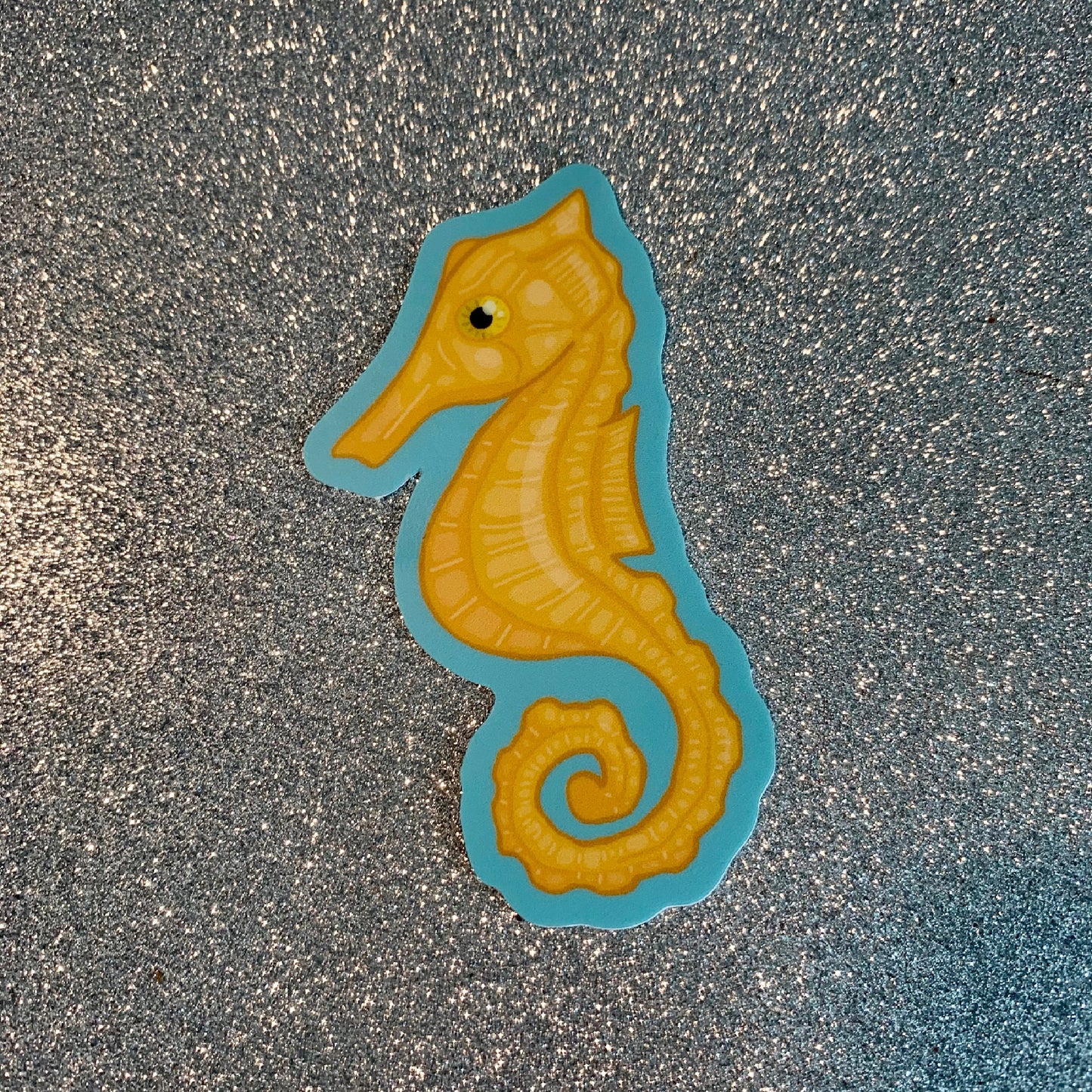 Seahorse Sticker Vinyl Decal (1.67 inch × 3 inch) | water bottle laptop car window