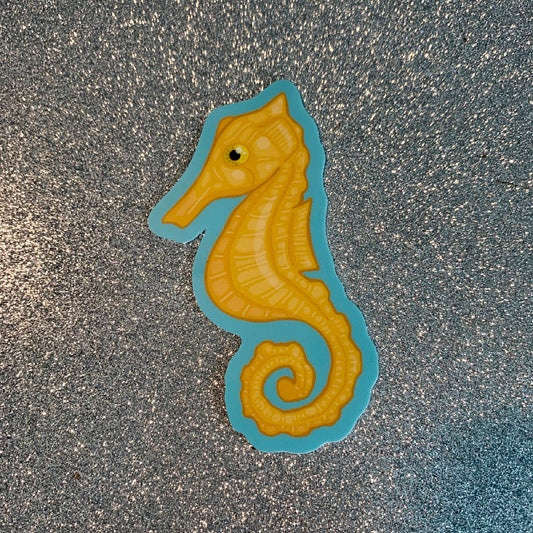Seahorse Sticker Vinyl Decal (1.67 inch × 3 inch) | water bottle laptop car window